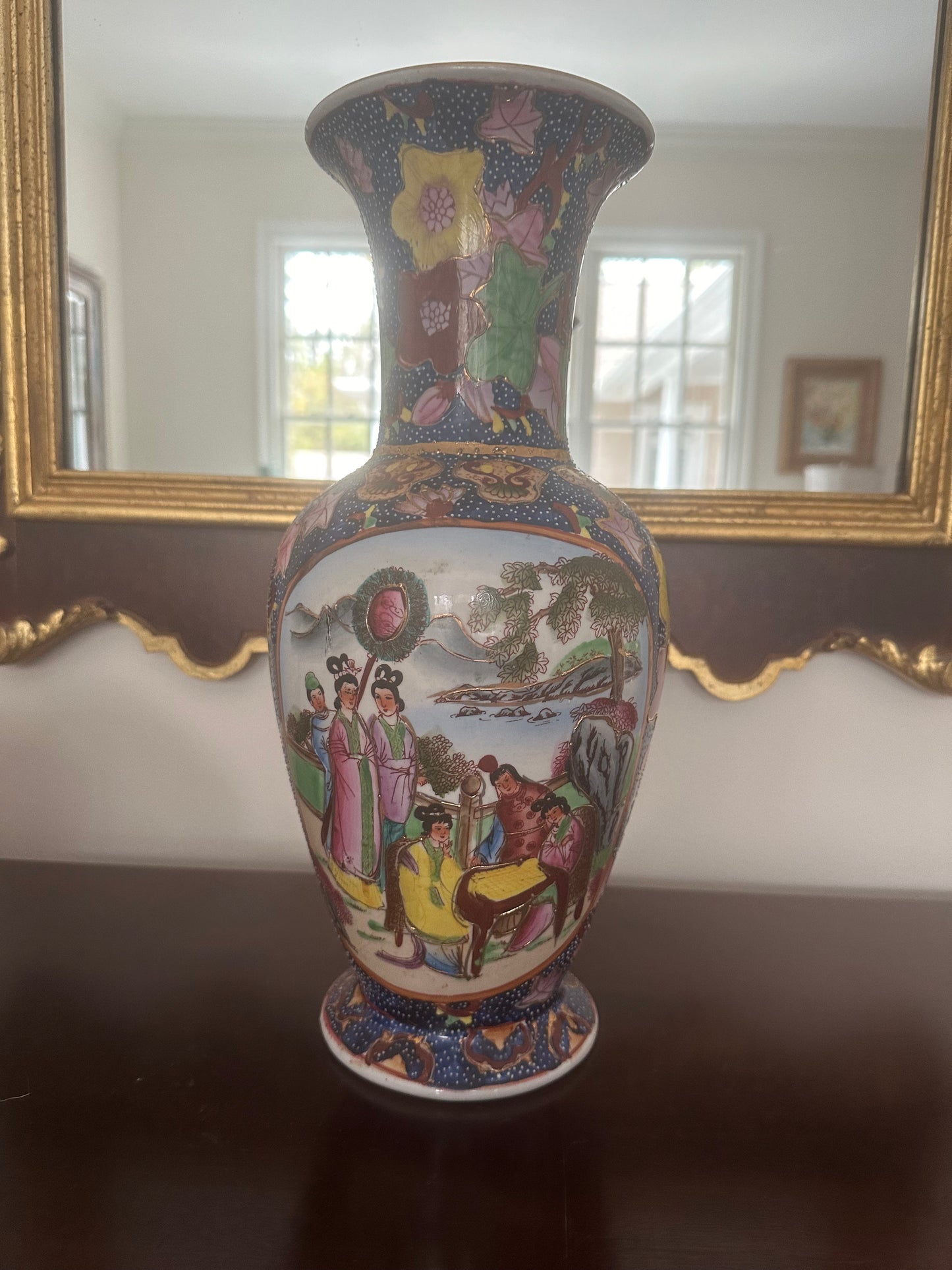 Geisha Ladies Vase